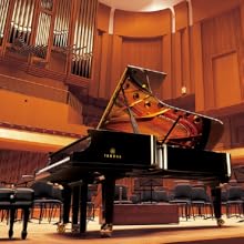 YAMAHA CFX CONCERT GRAND PIANO