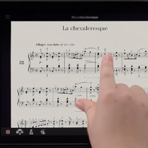 RICH VARIETY OF BUILT-IN SONGS. AND INTUITIVE OPERATION WITH SMART PIANIST APP